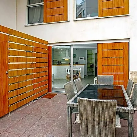 Sunny Duplex Martines *